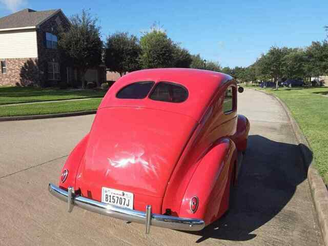 Ford Deluxe 1939 image number 18