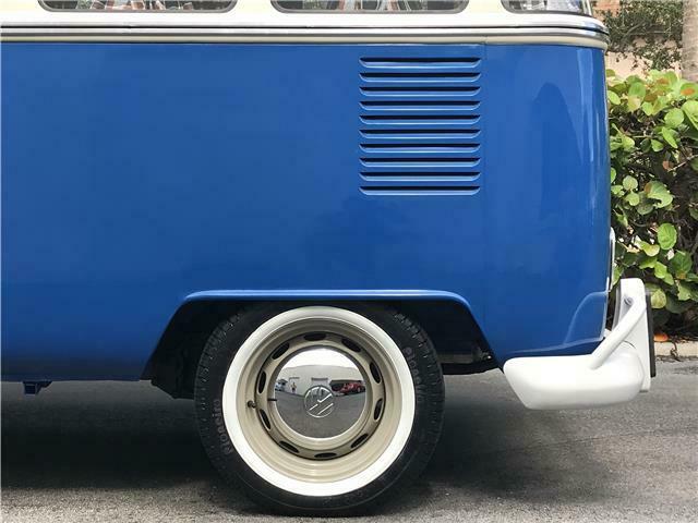 Volkswagen Bus/Vanagon 1974 image number 19