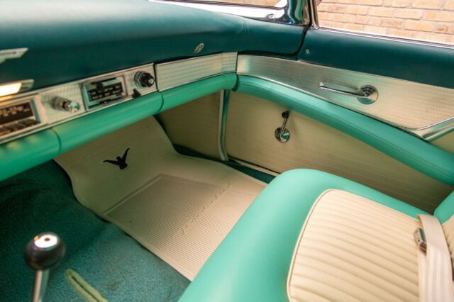 Ford Thunderbird 1955 image number 40