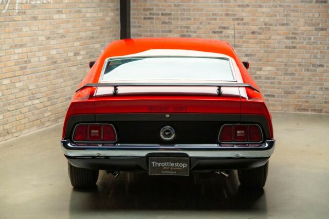 Ford Mustang 1971 image number 2