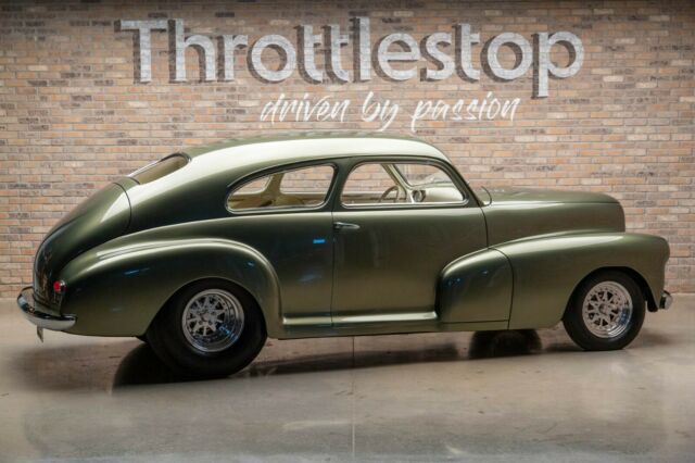 Chevrolet Fleetline 1948 image number 27