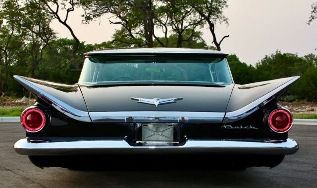 Buick Invicta 1959 image number 27