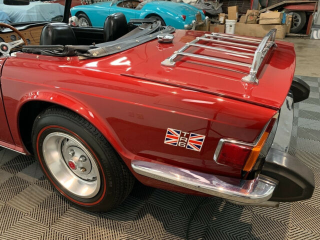 Triumph TR-6 1976 image number 11