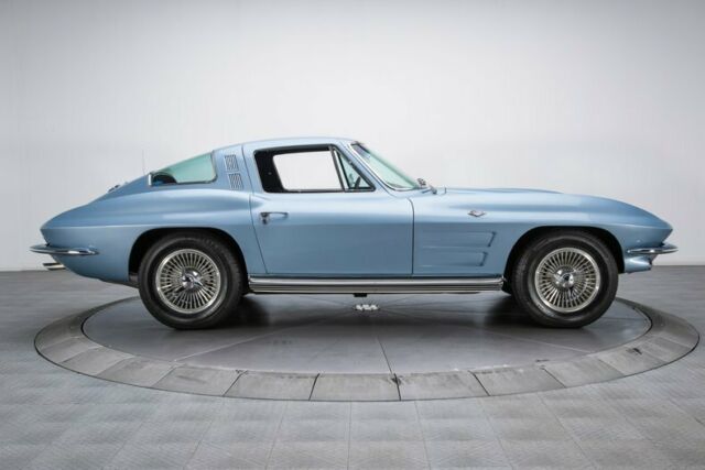 Chevrolet Corvette 1964 image number 32