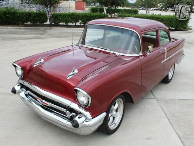 Chevrolet Bel Air/150/210 1957 image number 2