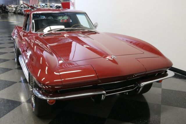 Chevrolet Corvette 1965 image number 18