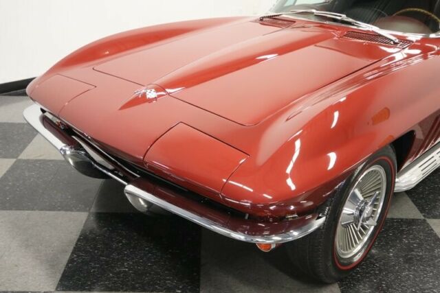 Chevrolet Corvette 1965 image number 22