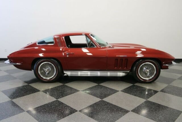 Chevrolet Corvette 1965 image number 39