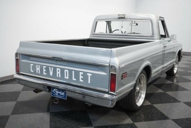 Chevrolet C-10 1971 image number 12