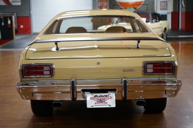 Plymouth Duster 1975 image number 16