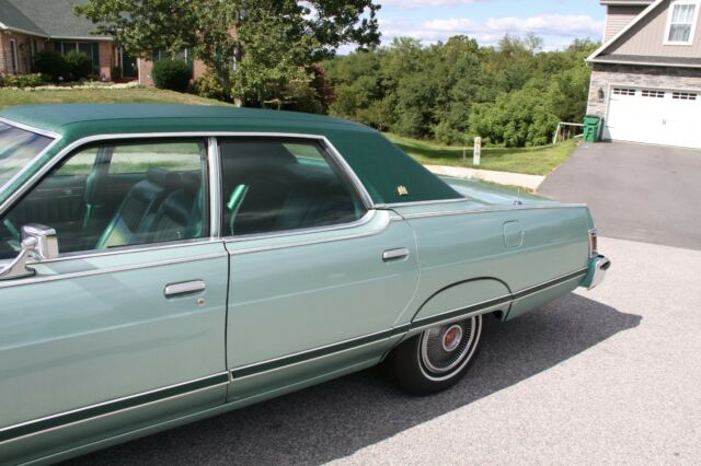 Mercury Grand Marquis 1977 image number 28