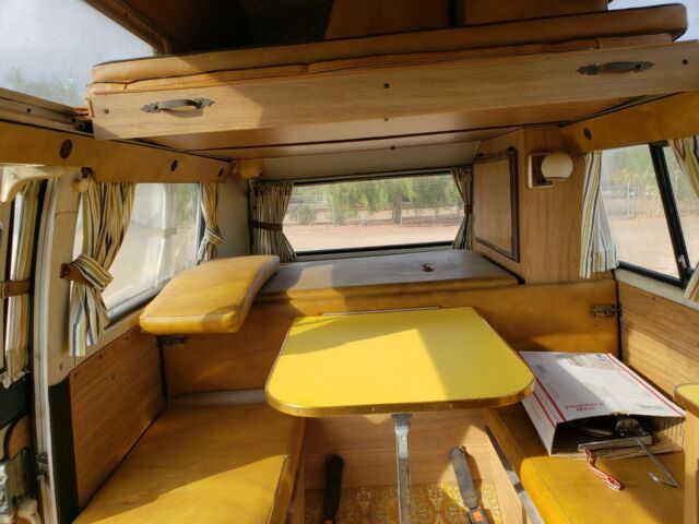 Volkswagen Bus/Vanagon 1974 image number 1