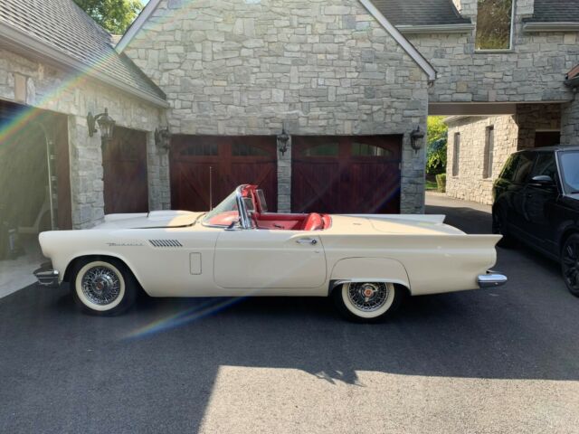 Ford Thunderbird 1957 image number 14