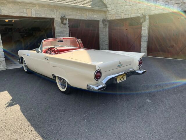 Ford Thunderbird 1957 image number 17