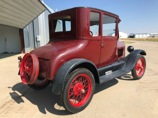 Ford Model T 1926 image number 26