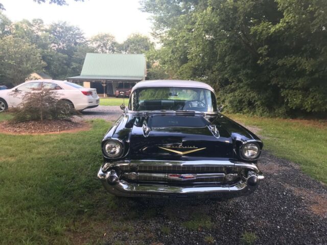 Chevrolet Bel Air/150/210 1957 image number 18