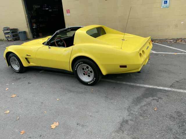 Chevrolet Corvette 5.7 1976 image number 25