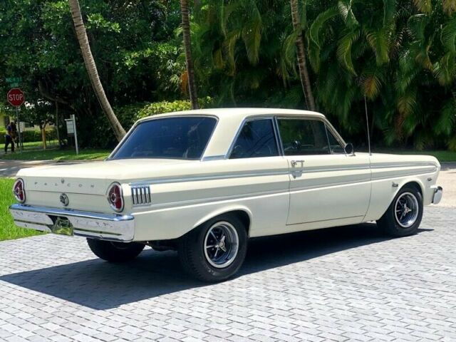 Ford Falcon 1964 image number 28