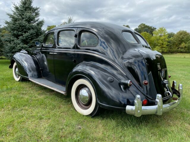 Chrysler Imperial 1938 image number 15