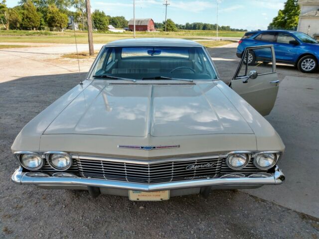 Chevrolet Impala 1965 image number 28