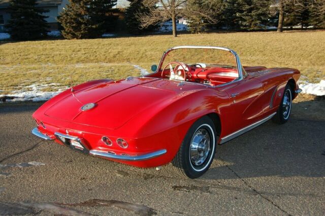 Chevrolet Corvette 1962 image number 6