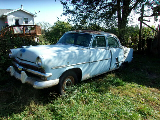 Ford Customline 1953 image number 0