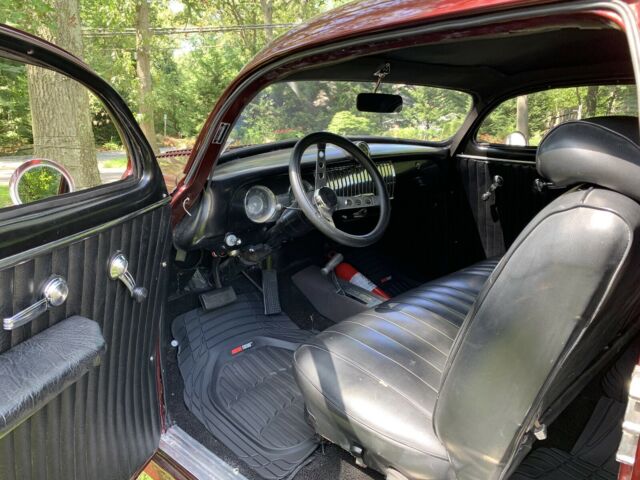 Chevrolet Fleetline 1951 image number 38