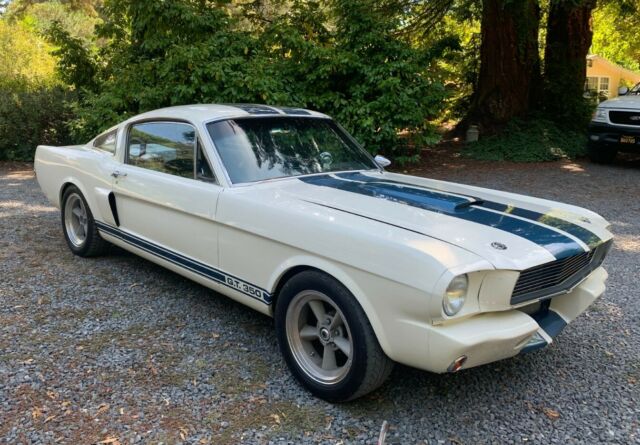 Ford Mustang 1966 image number 0