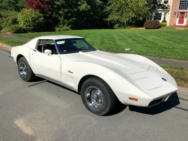 Chevrolet Corvette 1973 image number 1