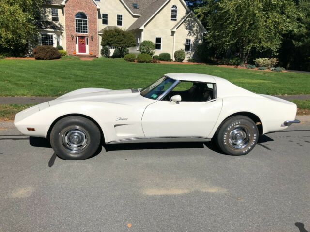 Chevrolet Corvette 1973 image number 27