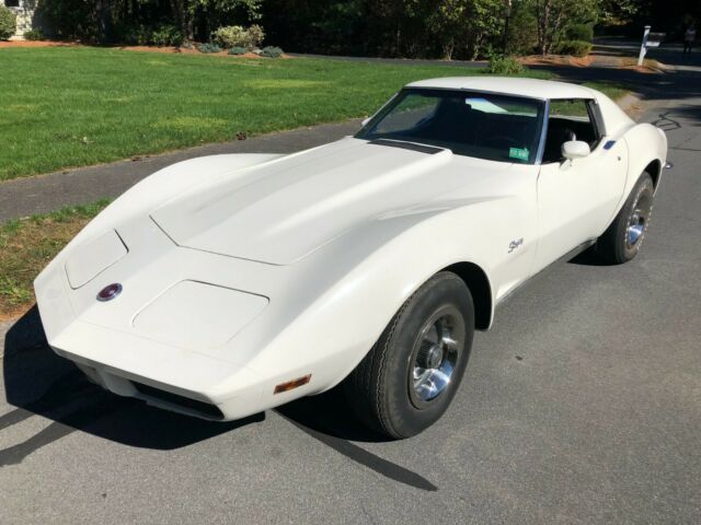 Chevrolet Corvette 1973 image number 28