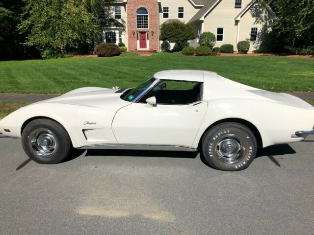 Chevrolet Corvette 1973 image number 31