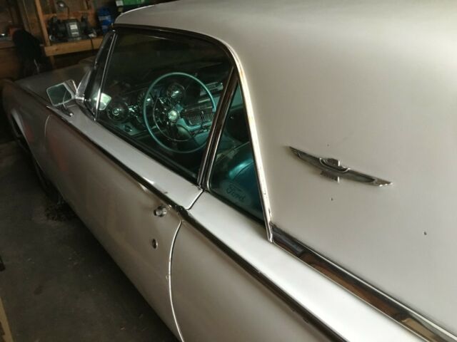 Ford Thunderbird 1962 image number 7