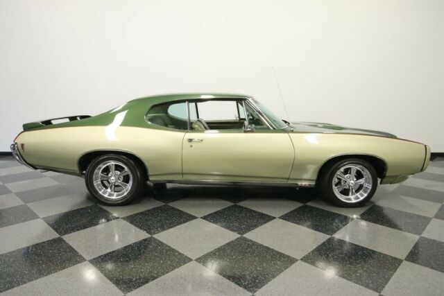 Pontiac Le Mans 1968 image number 39