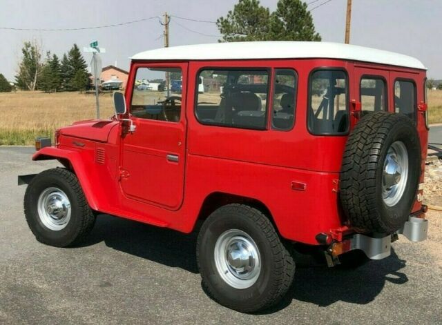 Toyota Land Cruiser 1978 image number 4