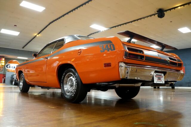 Plymouth Duster 1971 image number 10