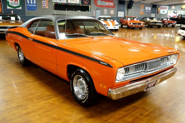 Plymouth Duster 1971 image number 19