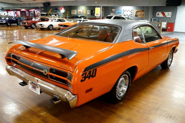 Plymouth Duster 1971 image number 5