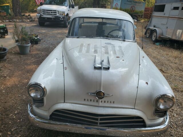 Oldsmobile Eighty-Eight 1950 image number 8