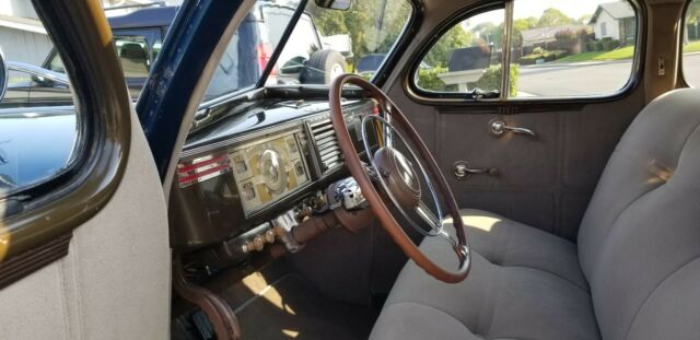 Dodge (Rare) D13 Deluxe Touring Sedan 1939 image number 37