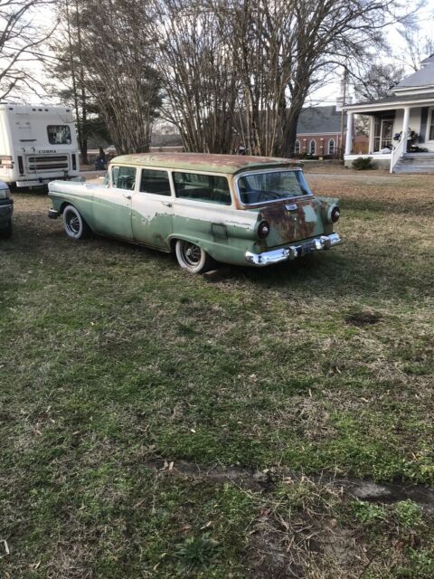 Ford Country Squire 1957 image number 11