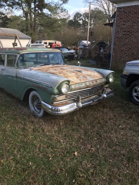 Ford Country Squire 1957 image number 12