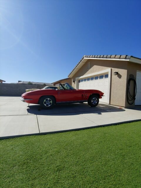 Chevrolet Corvette 1966 image number 10