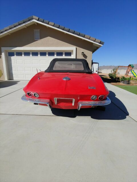 Chevrolet Corvette 1966 image number 13