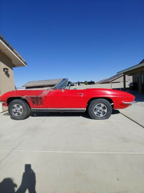 Chevrolet Corvette 1966 image number 20