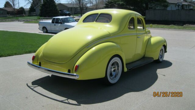 Ford Deluxe 1939 image number 19