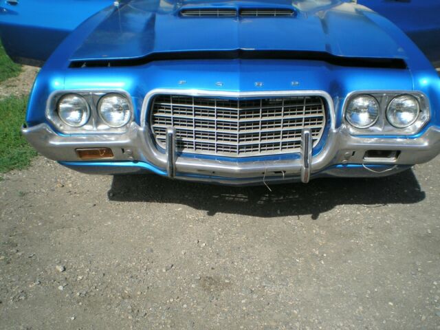 Ford Torino 1972 image number 2