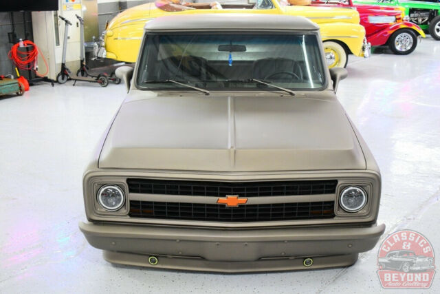 Chevrolet C-10 1971 image number 28