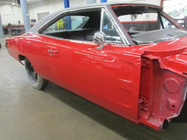 Dodge Charger 1968 image number 33