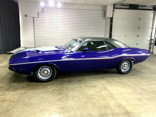 Dodge Challenger 1972 image number 1